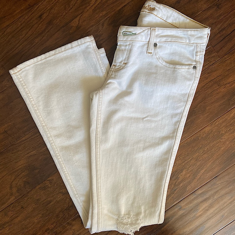 🎉HP🎉 ✨LIKE NEW✨ Size 4 American Eagle Jeans